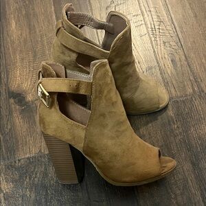 Stylish Tan Peep-Toe Ankle Boots